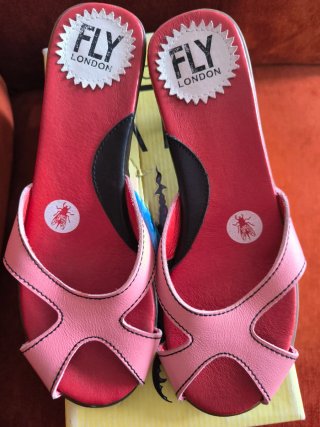 Sandalias de piel de Fly London