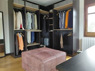 Vestidor Esquinero Negro Madera y Cristal
