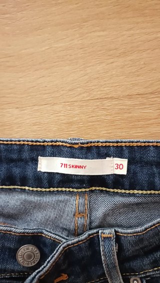 Levi's Jeans 711. Talla 30