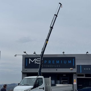 Iveco Daily 35C16H 160CV | CAJA FIJA + GRÚA 7,30M | DOBLE RUEDA | 2021