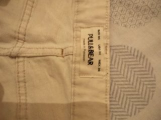 Pantalón corto Pull&Bear blanco desgastado