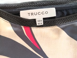 Camiseta Trucco Beige y Negra