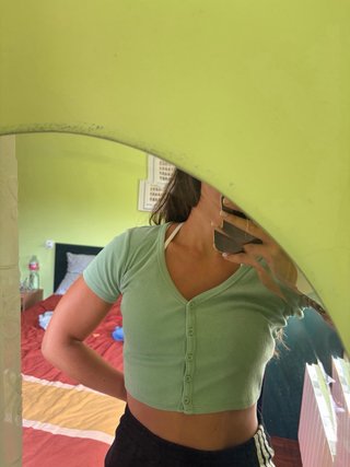 Top verde Pull&Bear botones