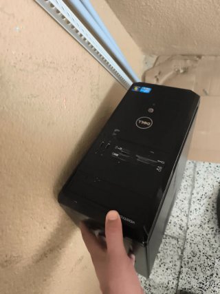 Torre Computer Nera