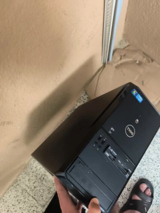 Torre Computer Nera