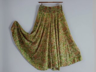 Falda larga fluida estampada talla única