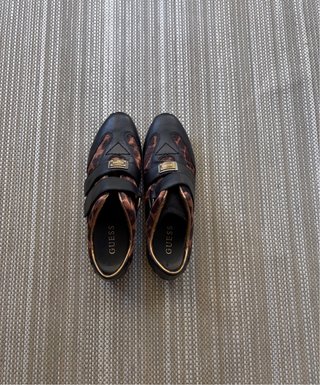 Zapatos GUESS Mujer T.38 Nuevos Sin Estrenar