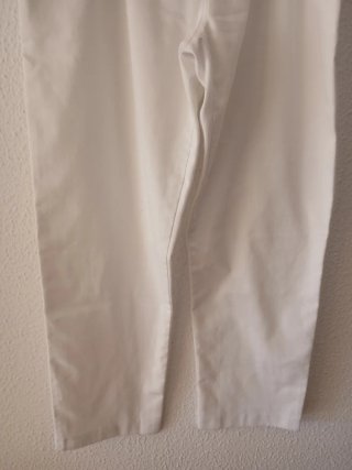 Pijama clínico blanco