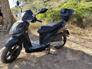 Moto 125 SYM Symphony SR Negra