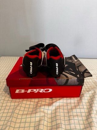 Zapatillas Ciclismo B-Pro Negras y Blancas