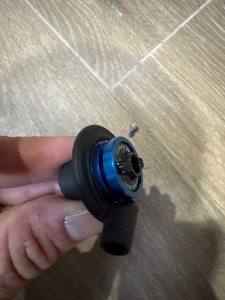 Dial Fox Fit4 Push to Lock