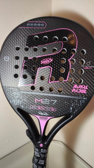 Raqueta Royal Padel M27 Light Negra/Rosa