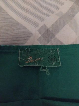 Conjunto mujer falda y top verde