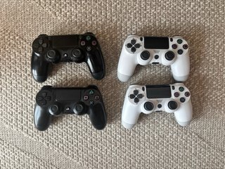 PS4 500GB Negra + 4 Mandos y 2 Juegos