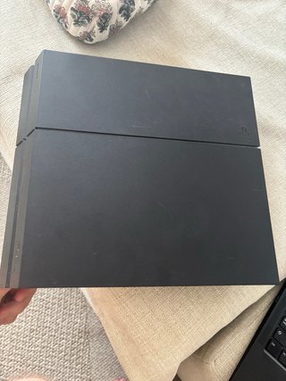 PS4 500GB Negra + 4 Mandos y 2 Juegos