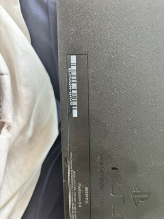 PS4 500GB Negra + 4 Mandos y 2 Juegos
