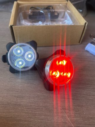 Luces LED para Bicicleta (Delantera y Trasera)