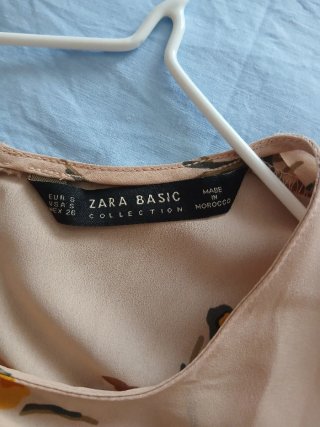 Camisa Zara floral volantes