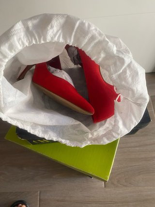 Zapatos de tacón Stradivarius rojos