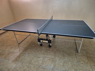 Mesa de ping pong plegable