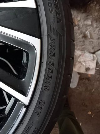 Llantas 19” VW Golf GTI Modelo Adelaide
