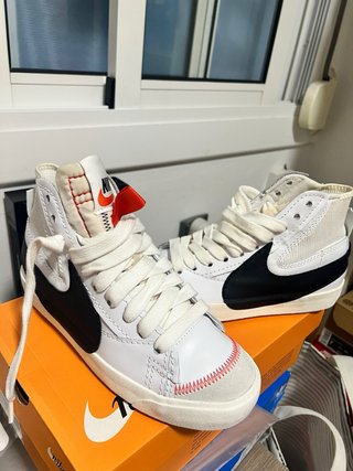 Nike Blazer Mid 77 Jumbo