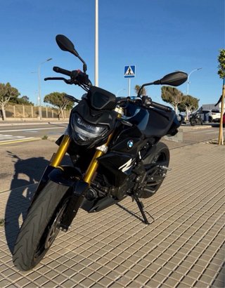BMW G310R 2024 Negra