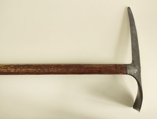 PIOLET MADERA AÑOS 40 MONTAÑISMO ESCALAR ALPINISMO