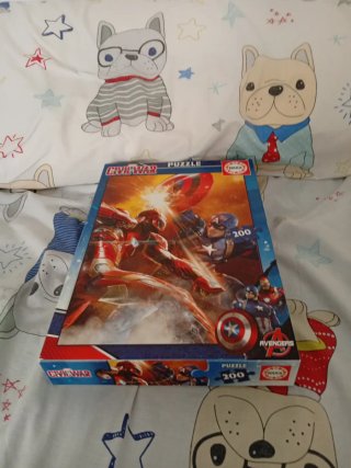 Puzzle Avengers Civil War 200 Piezas