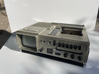 Maxmusic// Radio TV Cassette Combo