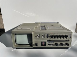 Maxmusic// Radio TV Cassette Combo