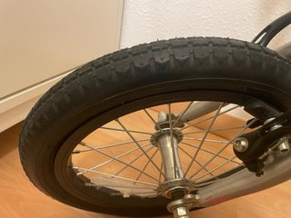 Bici de equilibrio rosa 14’ de itsmagical
