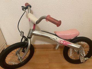 Bici de equilibrio rosa 14’ de itsmagical