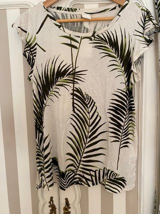 Conjunto tropical hojas verdes y blancas