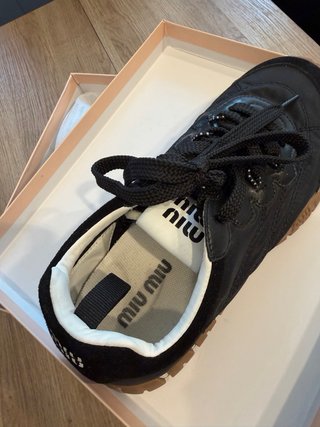 Miu Miu Scarpe nere e marroni