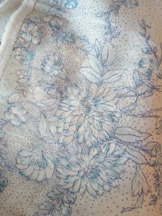 Copriletto matrimoniale floreale bianco e azzurro