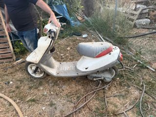 Yamaha Jog RR Scooter Desmontada