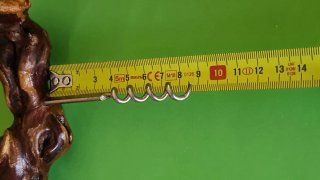 Dos sacacorchos de madera de raiz de vid