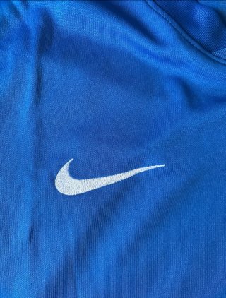 Camiseta Nike Azul para niños talla M