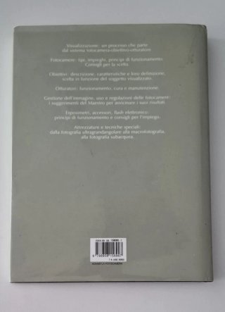 Libro "La fotocamera" di Ansel Adams di Zanichelli