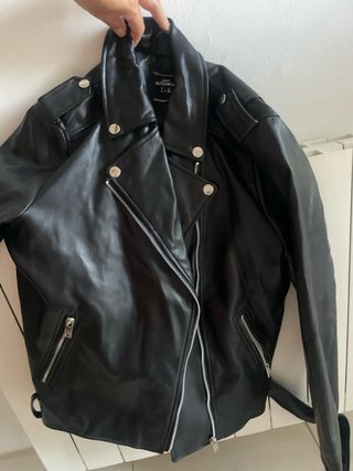 Chaqueta de cuero negra