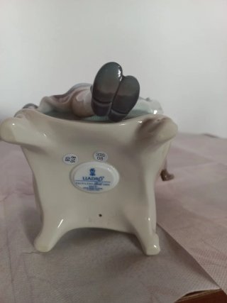 Lladro Alicia en el País de las Maravillas