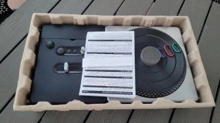 Pacchetto DJ Hero 2 per Wii con giradischi