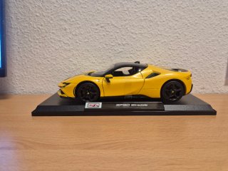 Ferrari SF90 Stradale Maisto Amarillo