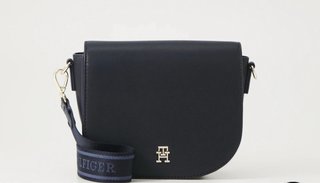 Bolso Tommy Hilfiger azul.