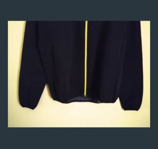 Chaqueta ENDLESS con capucha y cremallera. Talla L