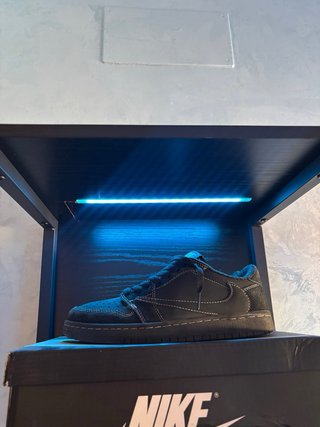 Estantería LED Negra Madera