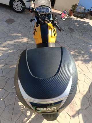 BMW F 650 GS Negra y Amarilla