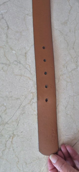 Cinturón de cuero con estampado animal
