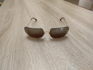 Gafas de sol Chanel doradas y marrones